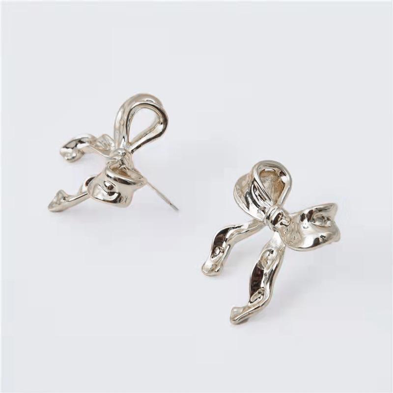 Petit Bow Earrings