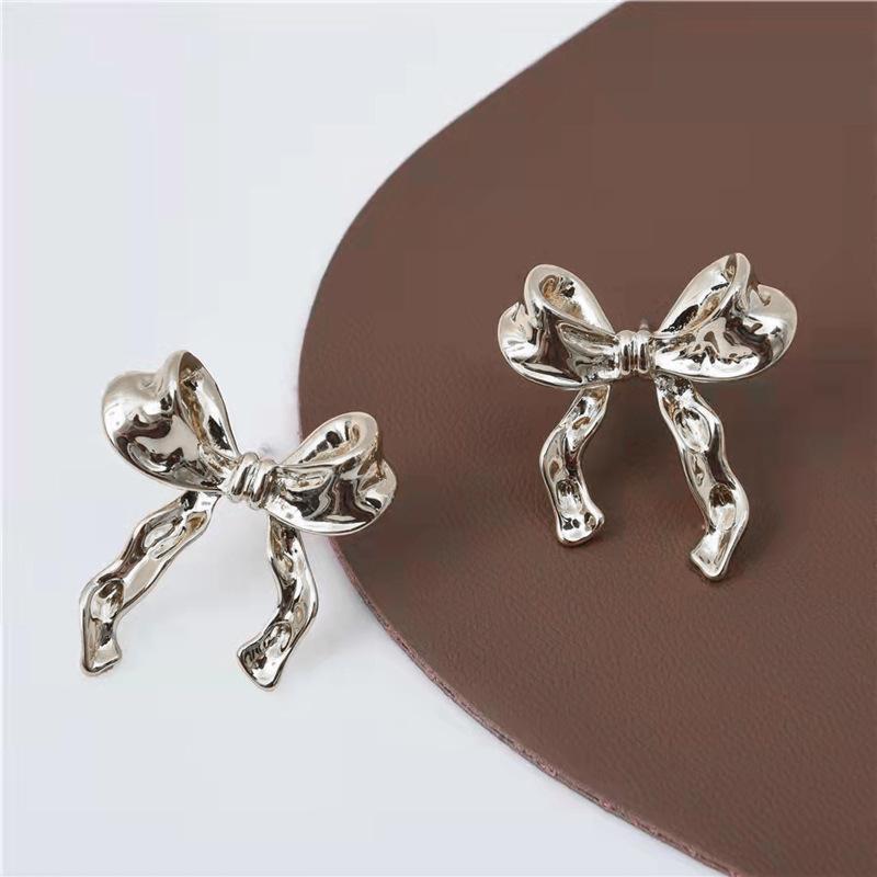 Petit Bow Earrings